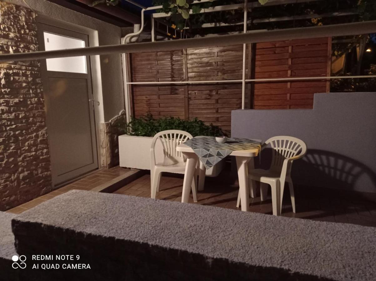 Studio Apartman Премантура Екстер'єр фото